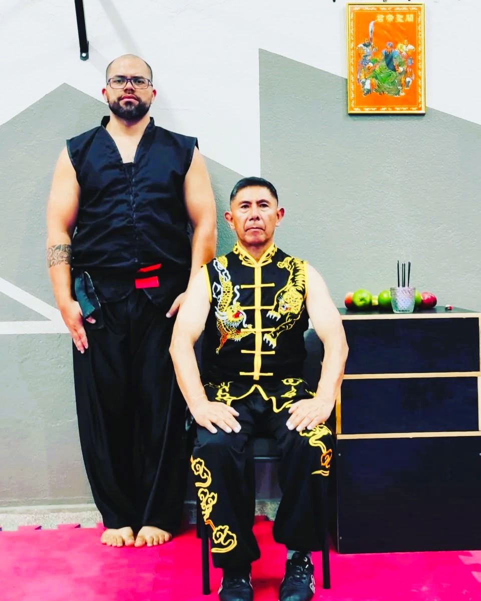 'Agradecemos sinceramente ao Grão-Mestre Pooh Wai Sanchez por sua visita à nossa escola esta se.JPG